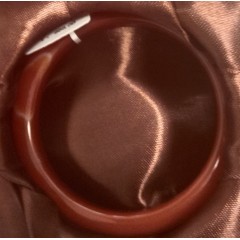 玛瑙手镯一只+玛瑙手窜一个(土地)